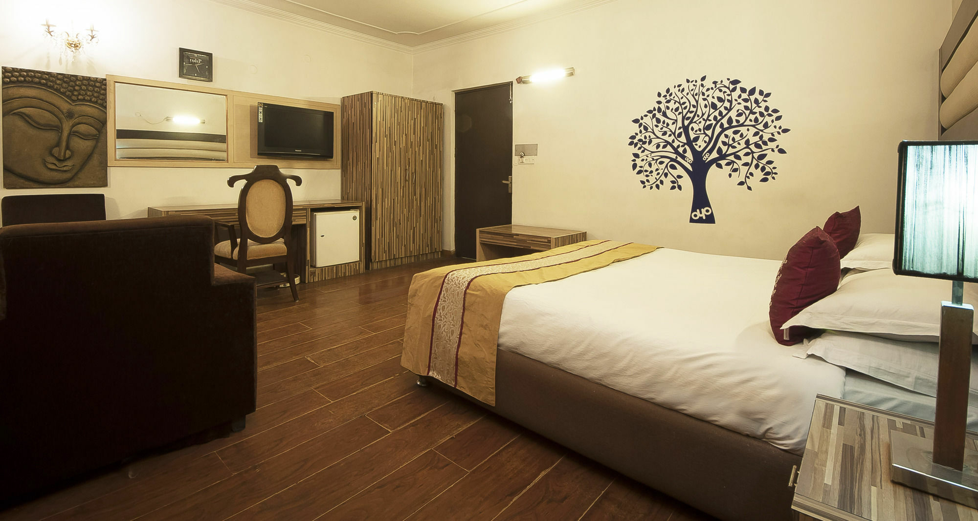 Golden Leaf Hotel Yeni Delhi Dış mekan fotoğraf